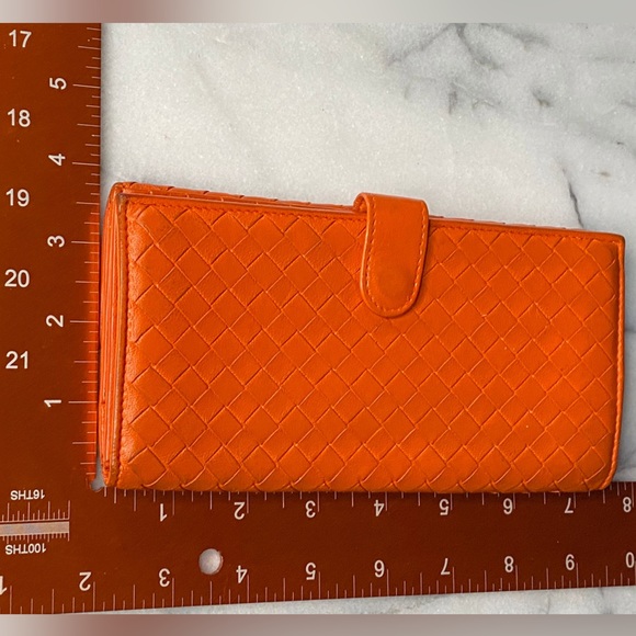 Bottega Veneta Interciato Long Wallet - Picture 10 of 10